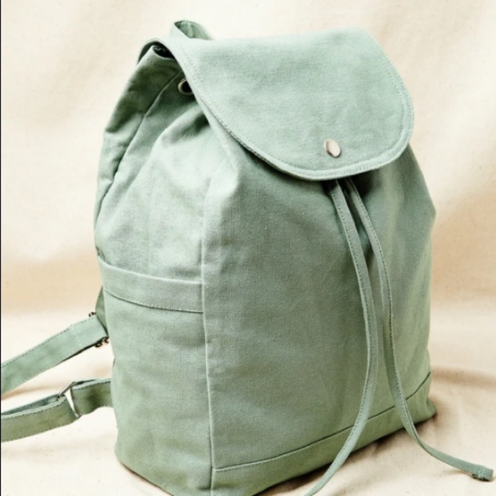 NIB / NWT Palm + Perkins Canvas Backpack